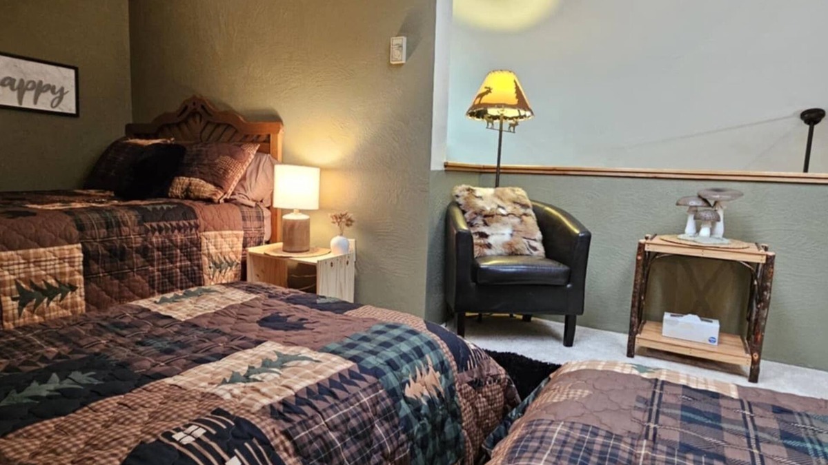 Hidden Valley Condo | Cozy 2-bedroom condo in lovely Hidden Valley with WiFi
