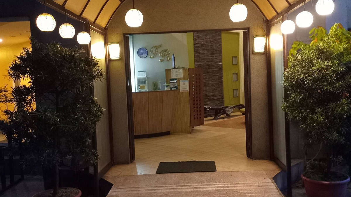 Tandang Sora Condo | Cozy 2-bedroom condo in serene Quezon City with AC, WiFi