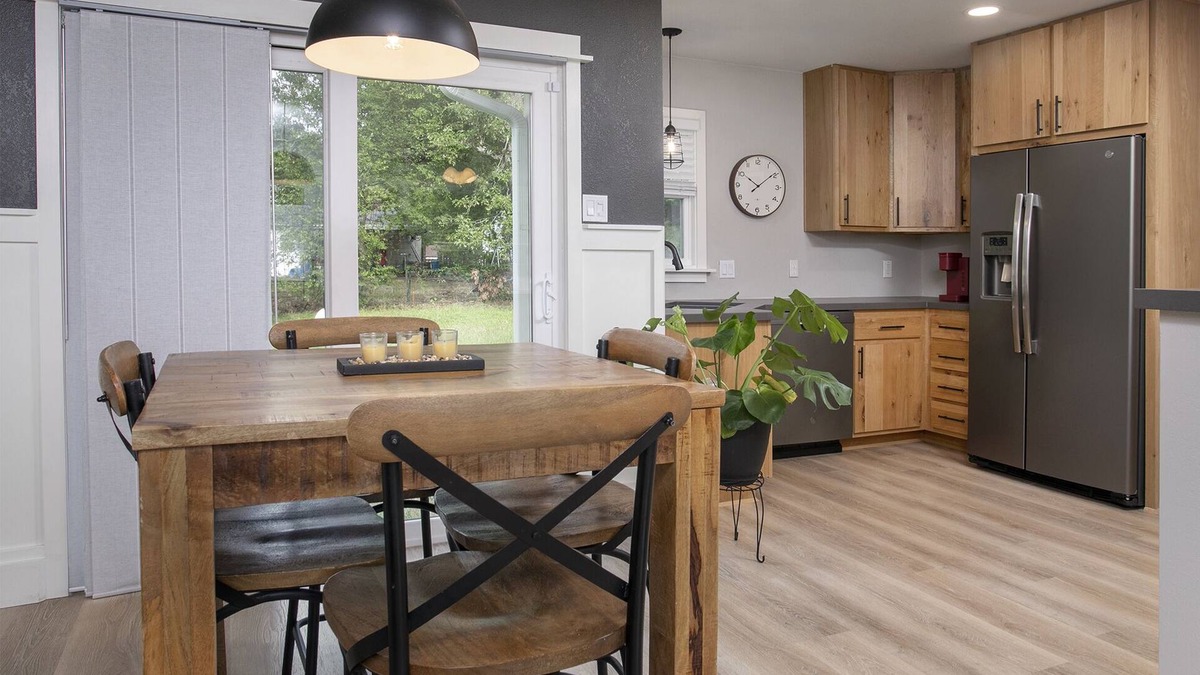 Kilgore House | Cozy 2 bedroom home next to Golf and Creekside Trail!