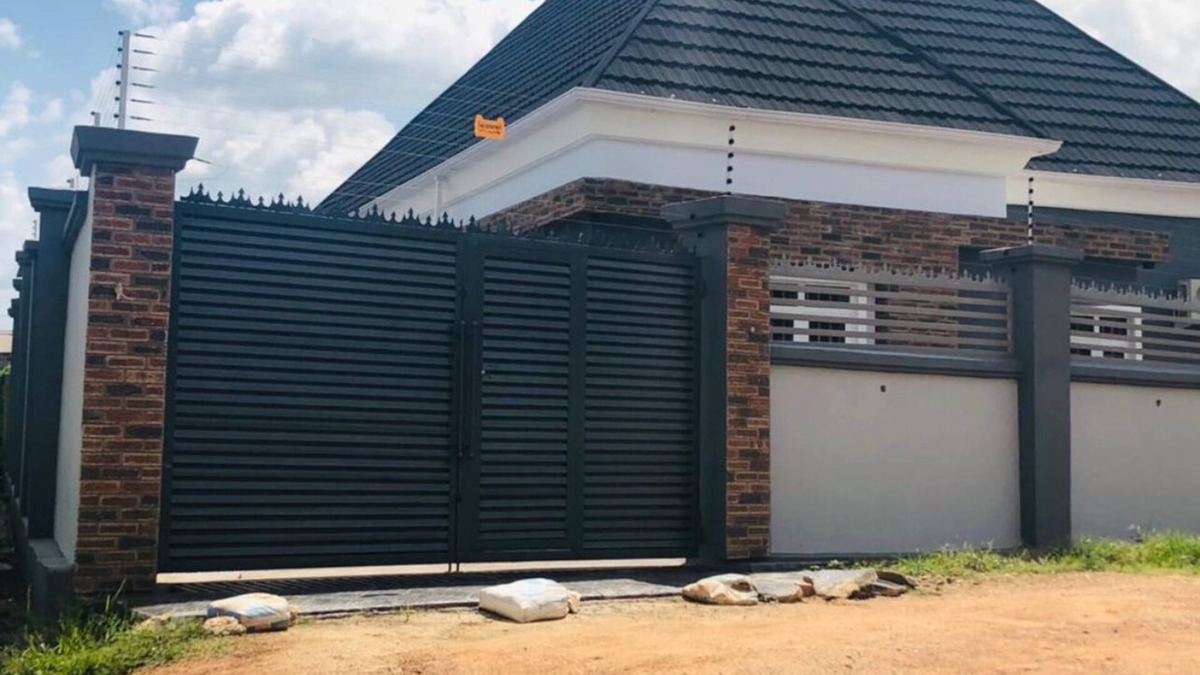Ishara House | Cozy 2-bedroom house in charming Ibadan with 24/7 Solar Power electricity