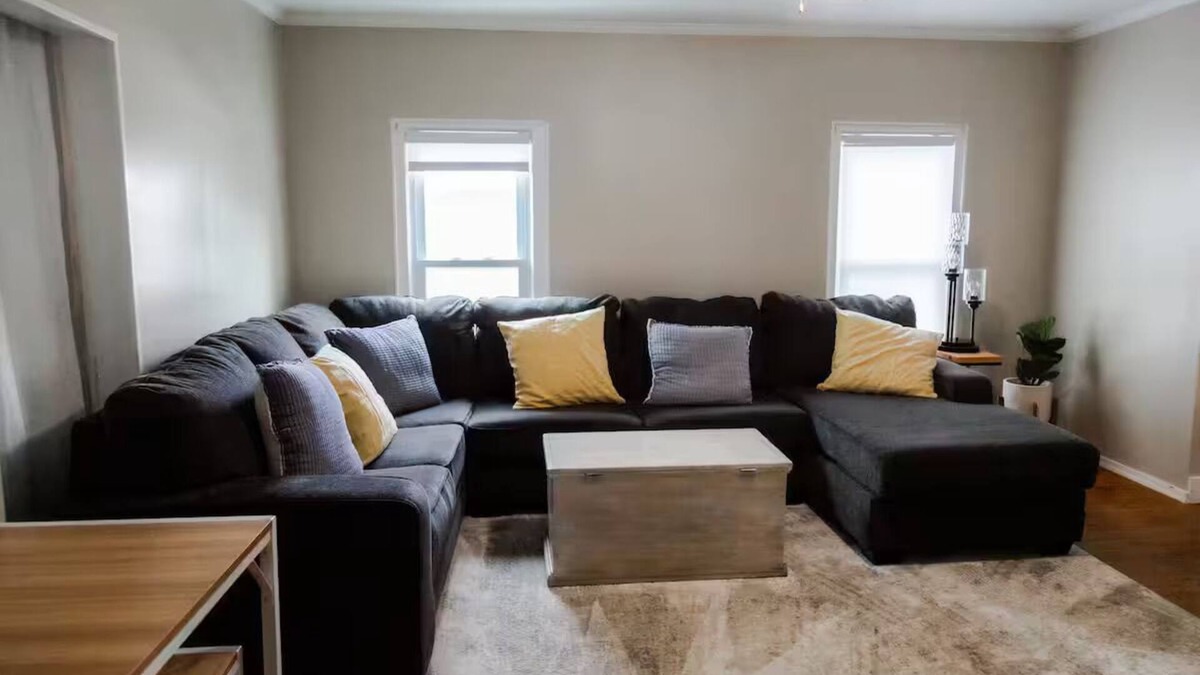 Auburn Apartment | Cozy 2-bedroom, second floor apartment in Auburn. Pet-friendly!