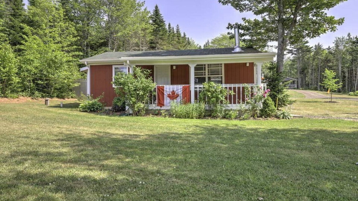 French River Cottage | Cozy 2 BR Cottage close to CavendishnInn The Woods Cottages PEI - Cottage 2