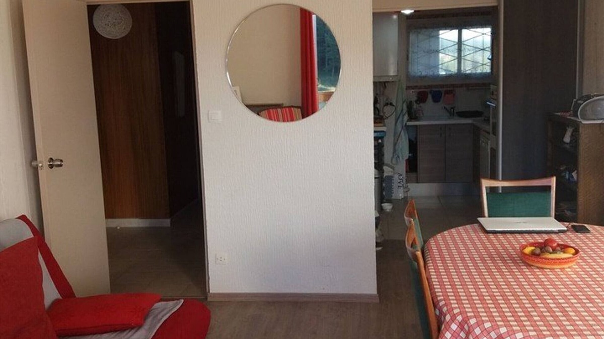 Pyrenees 2000 Apartment | Cozy 2-Room Apartment with Cabin for 6, Near Shops and 800m from Ski Slopes