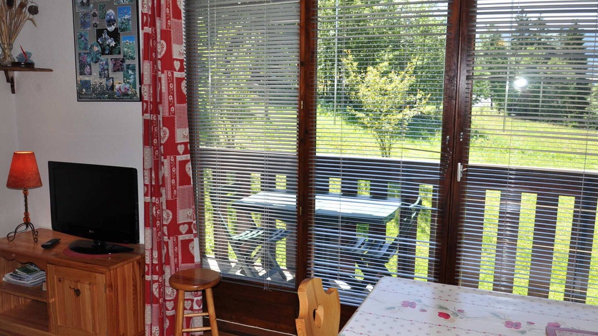 Abondance Apartment | Cozy 2-room Apartment with Balcony, Quiet Location, Near Slopes in Abondance, France