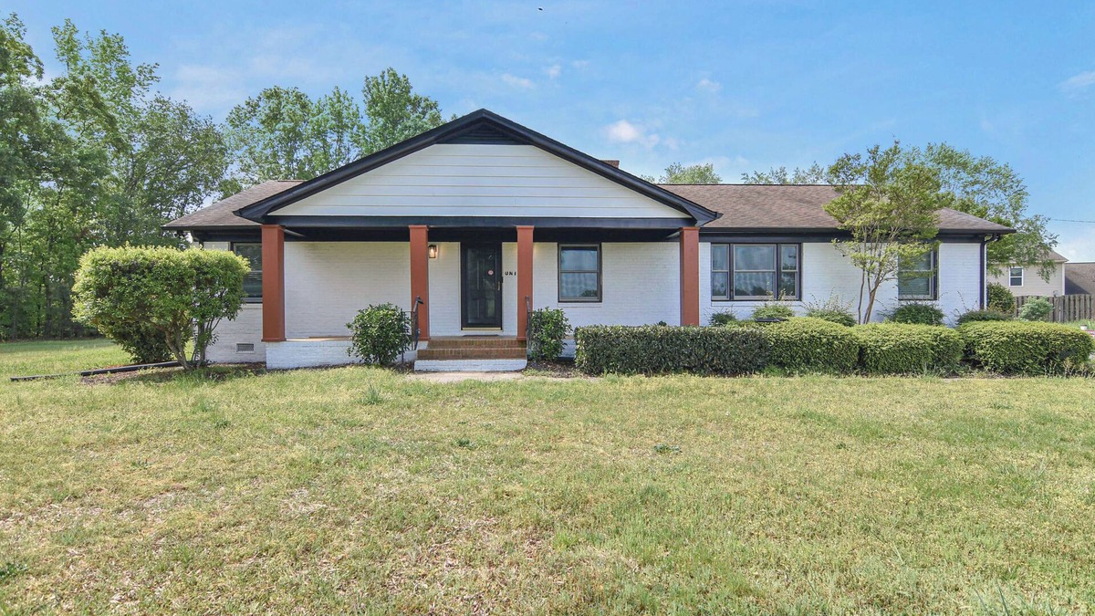 Fort Mill House | Cozy 2BR 2BA 5 min to lake 20 min to downtown CLT