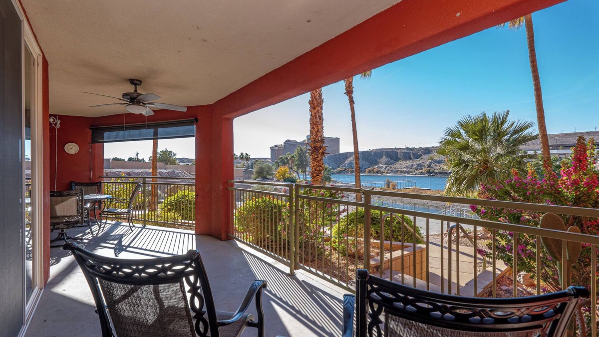 Bullhead City Condo | Cozy 3-bedroom condo on the river with AC and WiFi in welcoming Bullhead City
