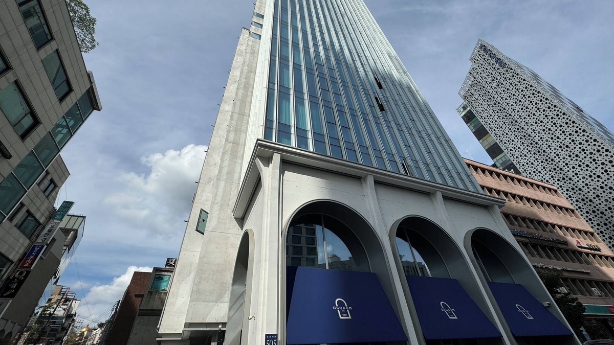 Cheongdam Condo | Cozy 3-bedroom condo with WiFi, AC in amazing Seoul Gangnam