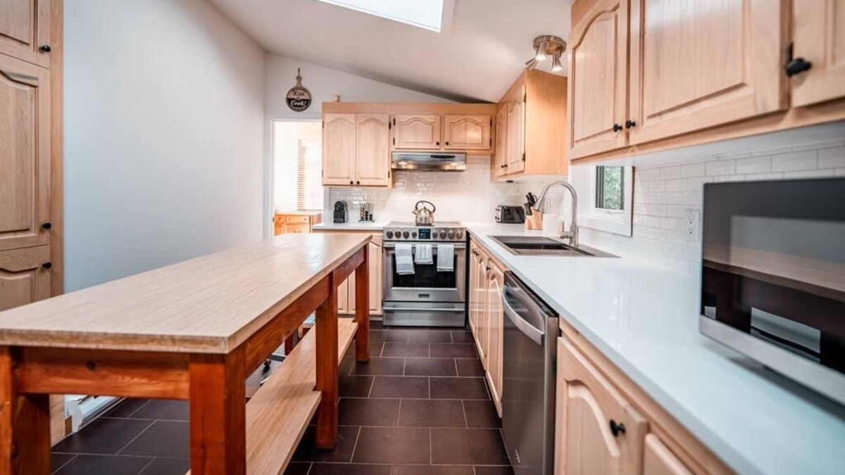 Gore Ski Chalet | Cozy 3 Bedroom Cottage for rent - Lakeside
