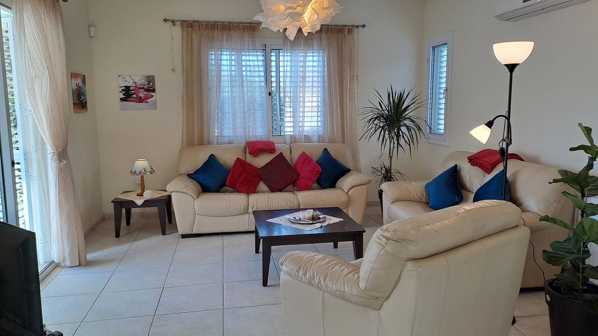 Tala House | Cozy 3 bedroom villa, with a Swimming pool, Sea View, Mountain View!