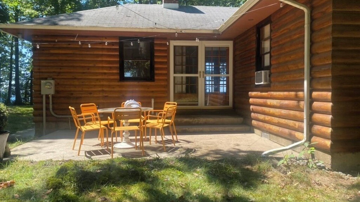 Fennville Cabin | Cozy 3-Bedroom Waterfront Cabin with Private Beach