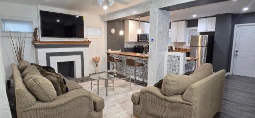 Columbus House | Cozy 3 BR getaway near Downtown