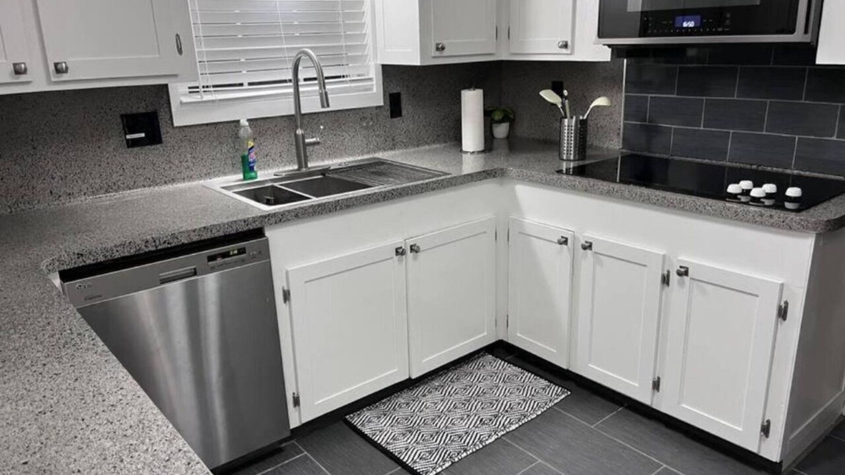 Westbury Apartment | Cozy 3-GameDen Escape HSWifi Aprox 10Min to NRG