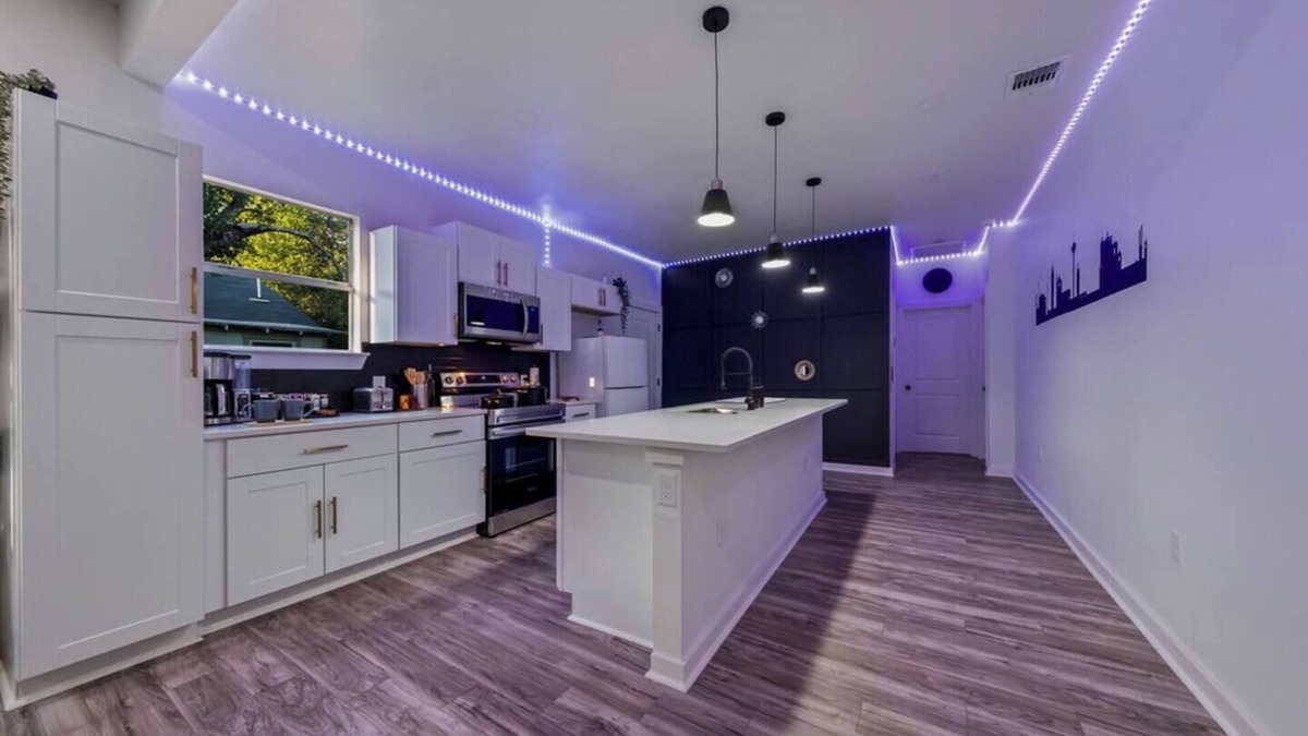 Eastside Promise Neighborhood House | Cozy 3BD/2BA Lackland JBSA SeaWorld Riverwalk