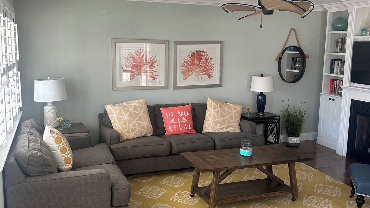 South End Condo | Cozy 3BR/2BA Condo – 5 Minute Walk to Beach & Boardwalk
