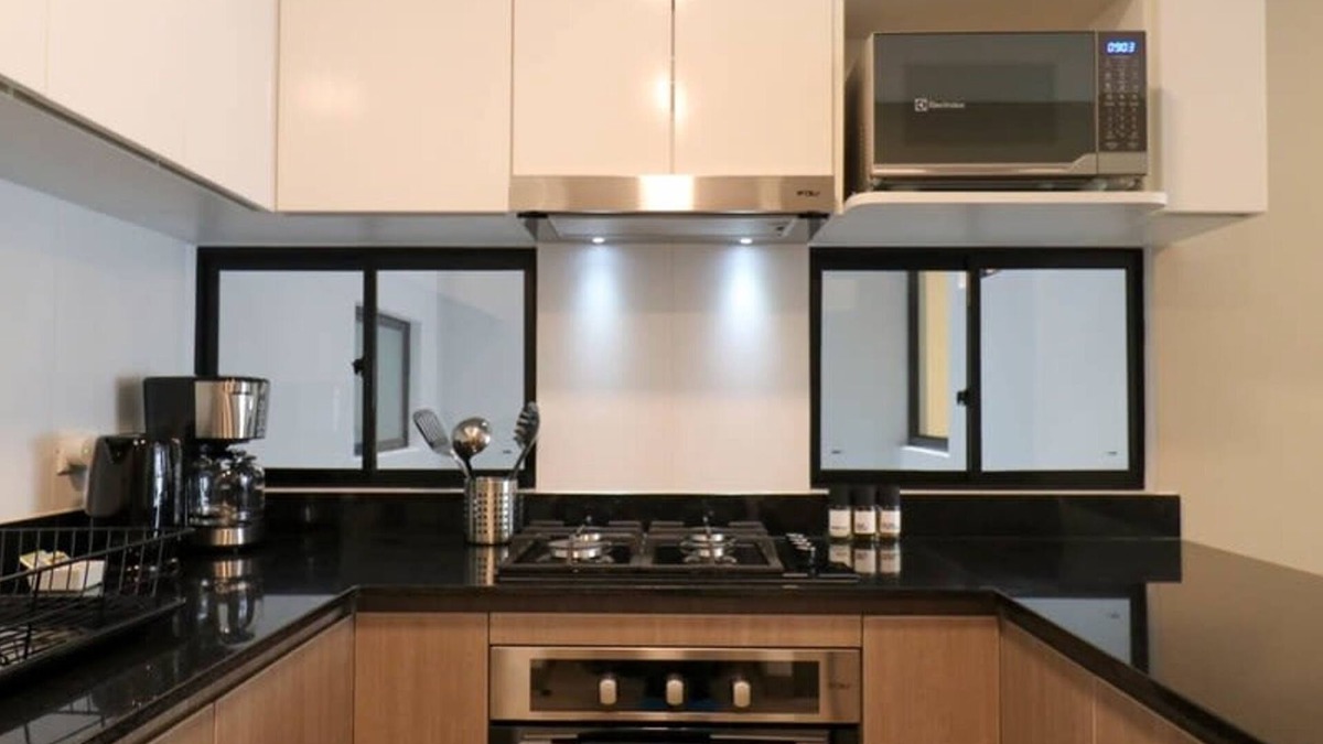 Petit Jean Ocharan Apartment | Cozy 3BR With Balcony in the Heart of Miraflores