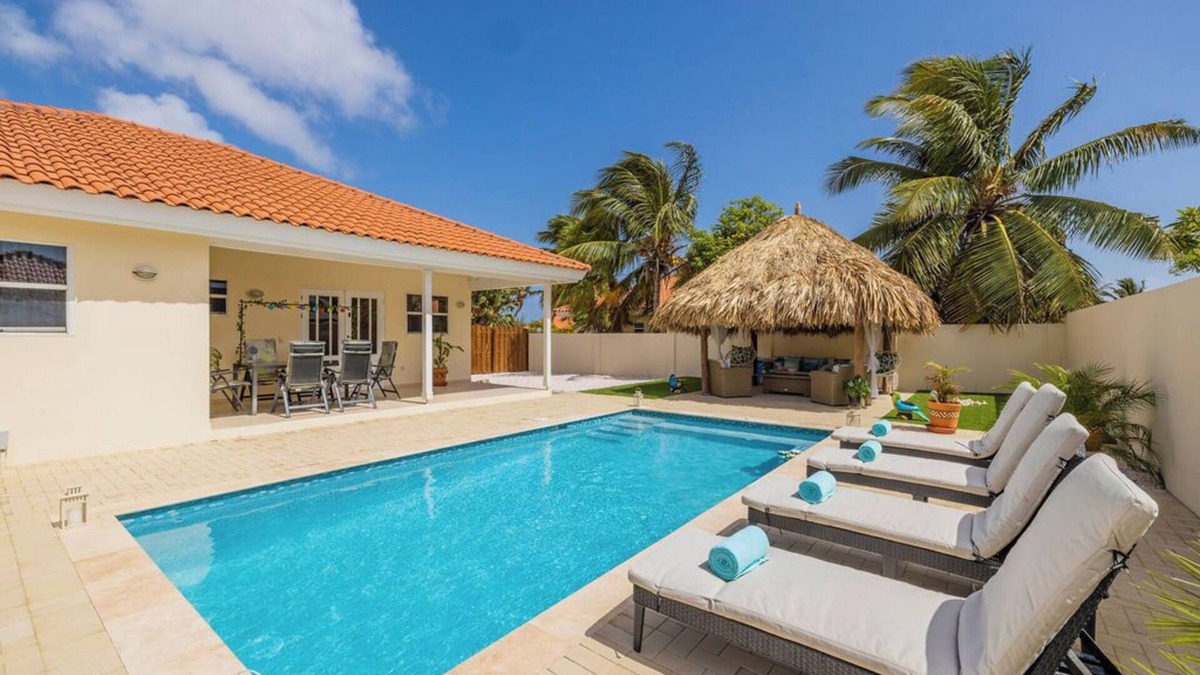 Sabana Liber Villapark Villa | Cozy 3BR2BA, Great Location w/Private Pool & Patio