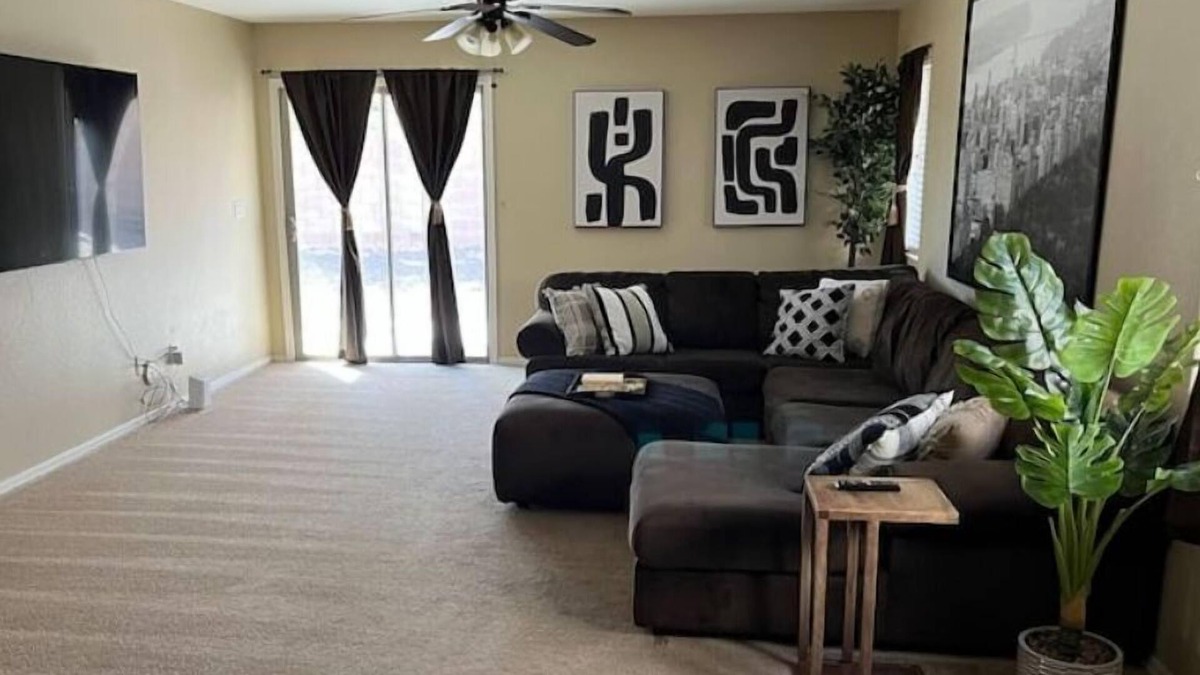 Tuscano House | Cozy 4 bedroom home!