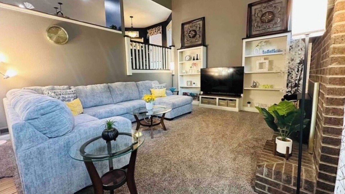 Springfield House | Cozy 4-bedroom house in charming Springfield with AC, game room, WiFi