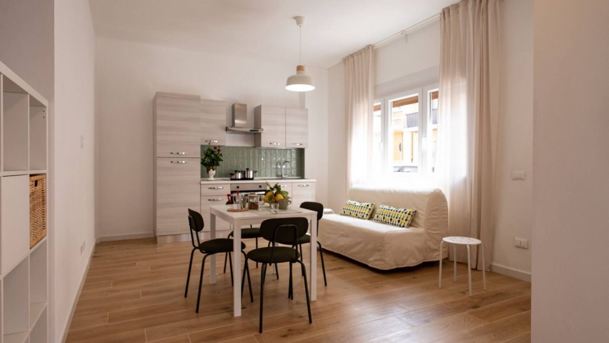 Piombino Apartment | Cozy 40 sqm studio, for 4 people, located on the ground floor of a modern building. The property is located in a strategic area of ​Piombino, an ideal starting point for exploring the city and the Tuscan coast. A few minutes from the historic center