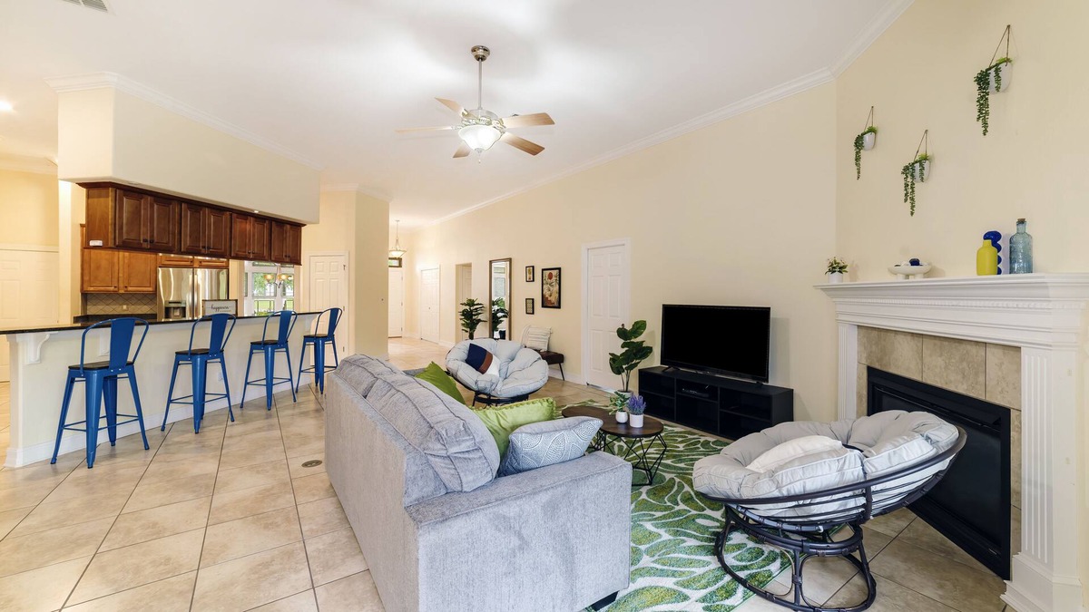 Tallahassee House | Cozy 4BR 2.5BA Home, Corn-holes Spacious