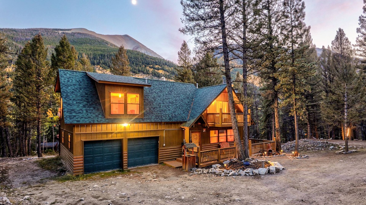 Buena Vista Cabin | Cozy 4BR Cabin w/Private Sauna & Near Hot Springs