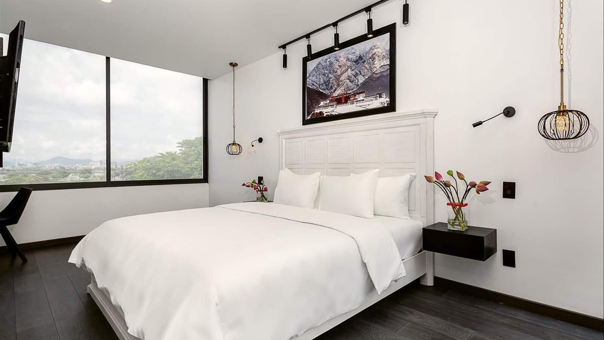 Son Tra House | Cozy 4BR Luxury Han River Side Danang City