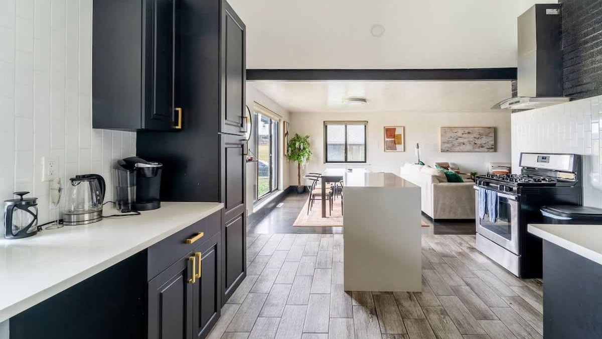 Westminster House | Cozy 4BR Retreat Hot Tub SE Westminster Charm