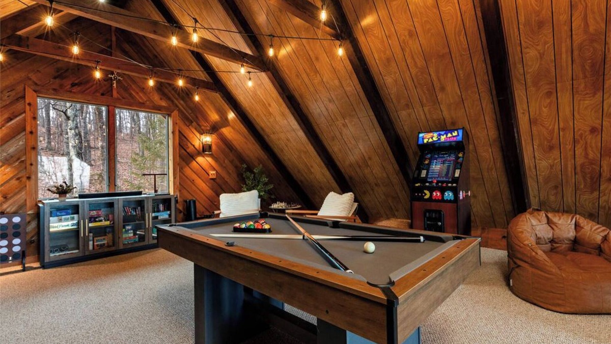 Pedlars Edge Cabin | Cozy 6-bedroom cabin in Wintergreen Resort