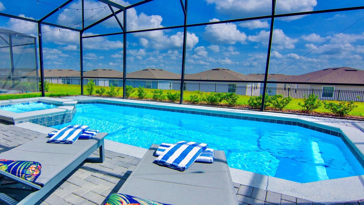 Davenport House | Cozy 7BD/5.5BH House FREE Waterpark 8mi/Disney!