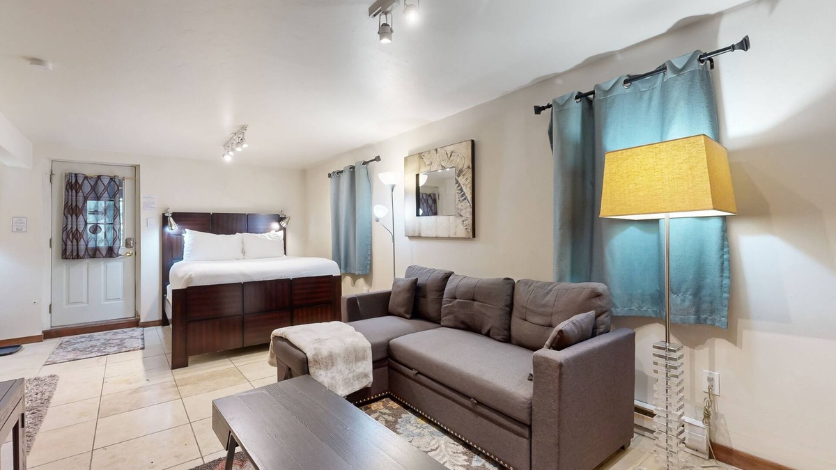 Intermountain Apartment | Cozy Alpine Studio w/High-End Mattresses, Hot Tub & Full Kitchen