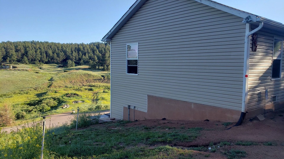 Florissant House | Cozy and affordable 3-bedroom house in the sky with great mountains views
