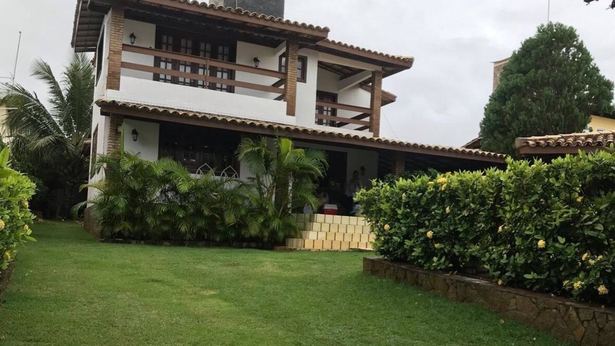 Barra do Jacuipe House | Cozy and charming house with pool and gardens in sea front condominium!