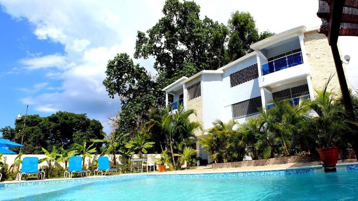 Villas Ana Maria Apartment | Cozy And Comfort 2br-2bt Apartment In Centralsosua