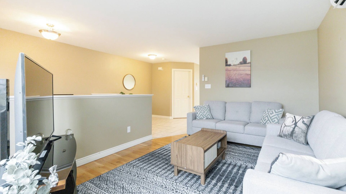 Moncton House | Cozy and Comfortable 2 Bedroom House