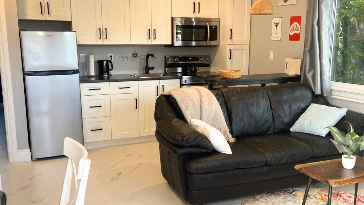 Inverness County House | Cozy and comfy Heart of the Village Guesthouse