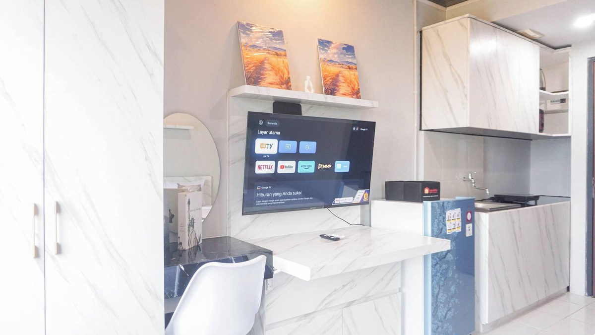 Cikarang Apartment | Cozy And Homey Studio At Riverdale Apartment