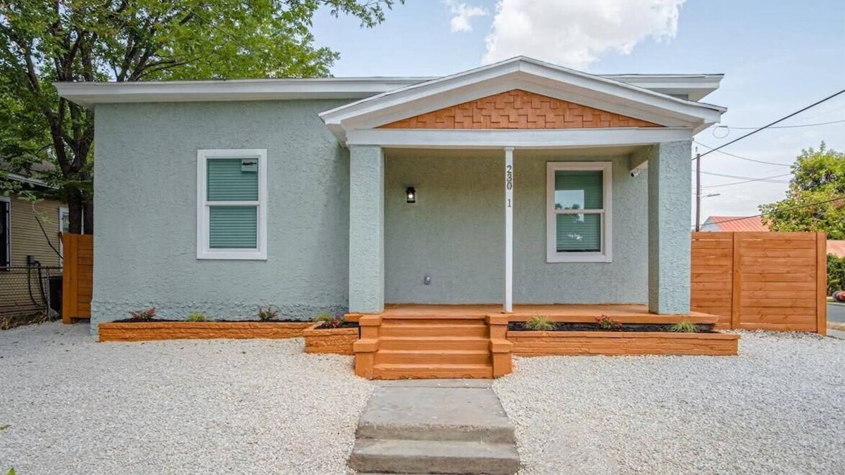 Nevada Street Apartment | Cozy and Lovely 2BR 2BA Apt#A Near Lively Downtown