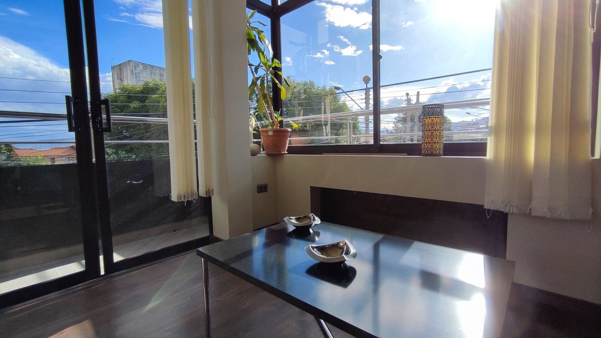 Cochabamba Apartment | Cozy and modern two-bedroom apartment in a residential area -La Campana