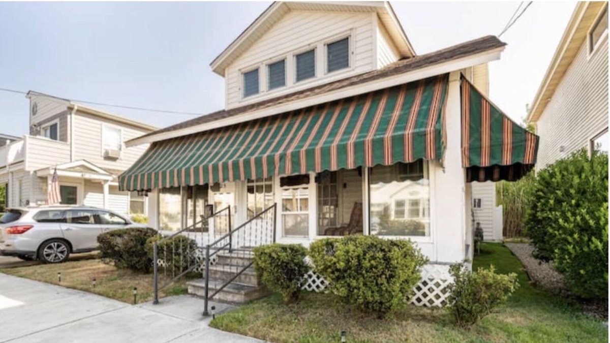 Riviera Cottage | Cozy and nostalgic family friendly shore home