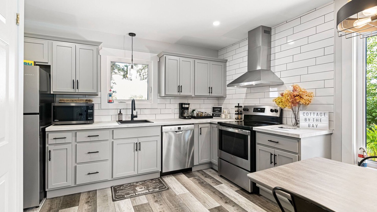 Cormierville Cottage | Cozy and peaceful Ocean view modern cottage W/hot tub and outdoor oasis