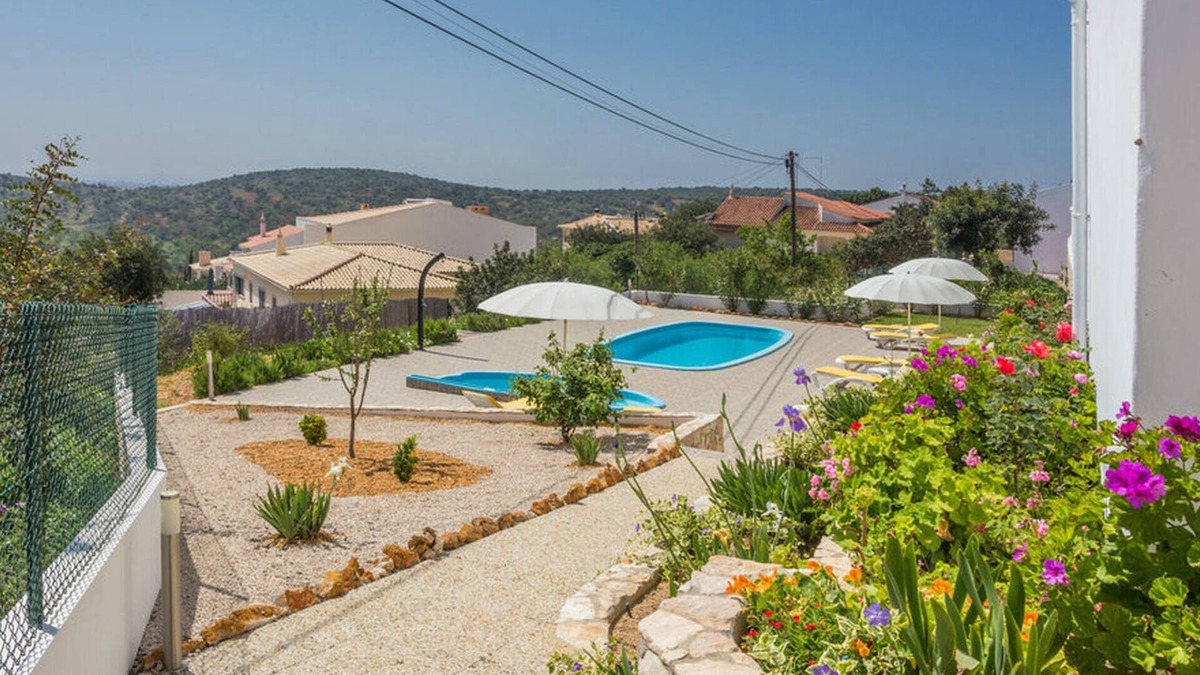 Parragil House | Cozy and quiet house in the Algarve, with pool and terrace