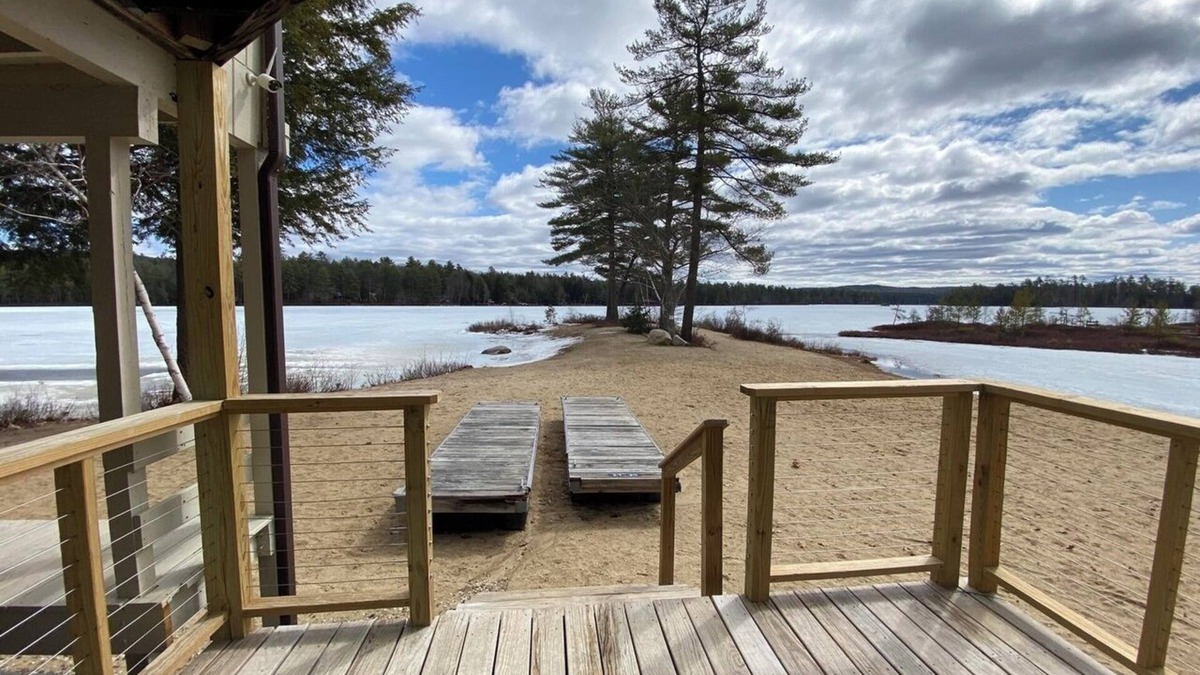 West Bridgton Cottage | Cozy and roomy Maine family retreat 5 mins from Pleasant Mountain