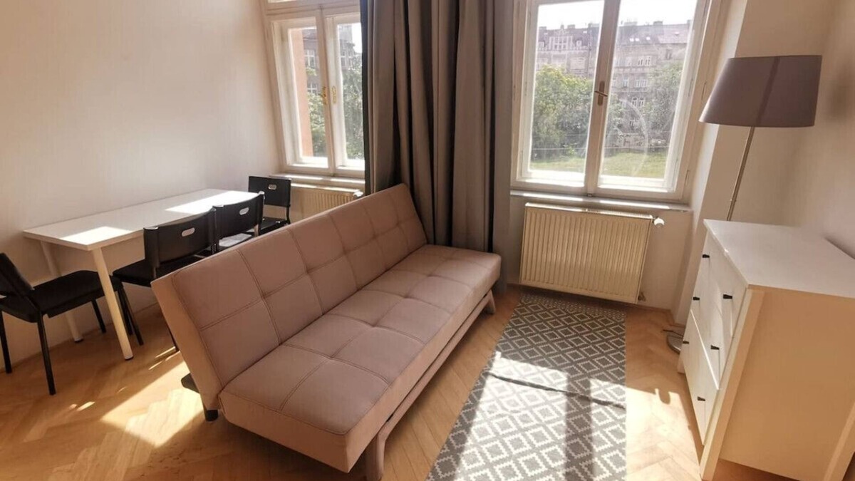 Vrsovice Apartment | Cozy and simple well located studio