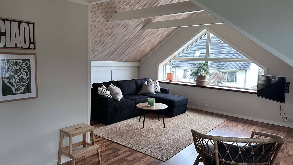Ulricehamn Municipality House | Cozy apartment in own house with terrace near Lassalyckan