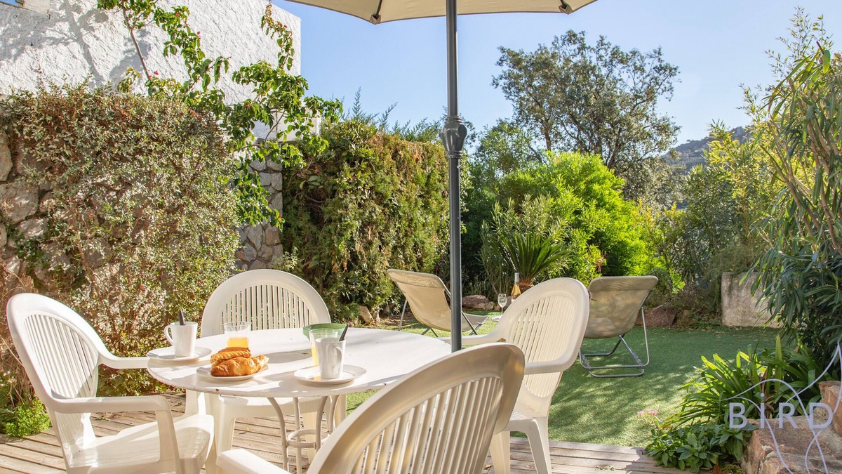 Mandelieu-La-Napoule Apartment | COZY APARTMENT, BEAUTIFUL DOMAIN, SWIMMING POOL, TENNIS AND SEA OVERVIEW