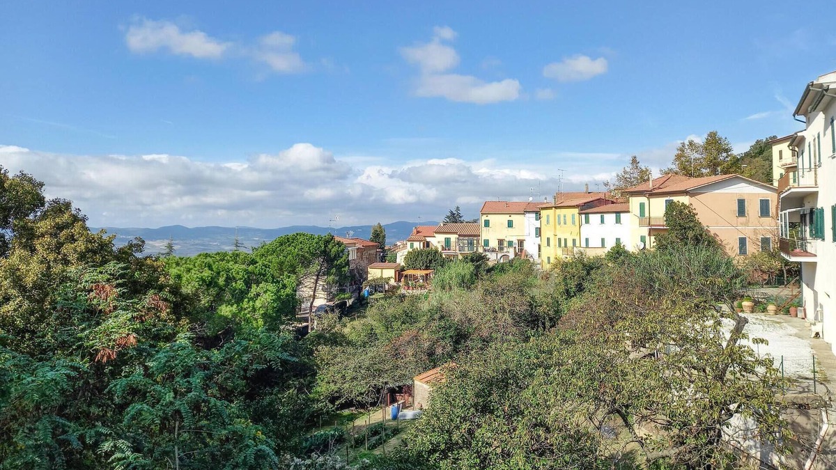 Castellina Marittima Apartment | Cozy apartment in Castellina Marittima
