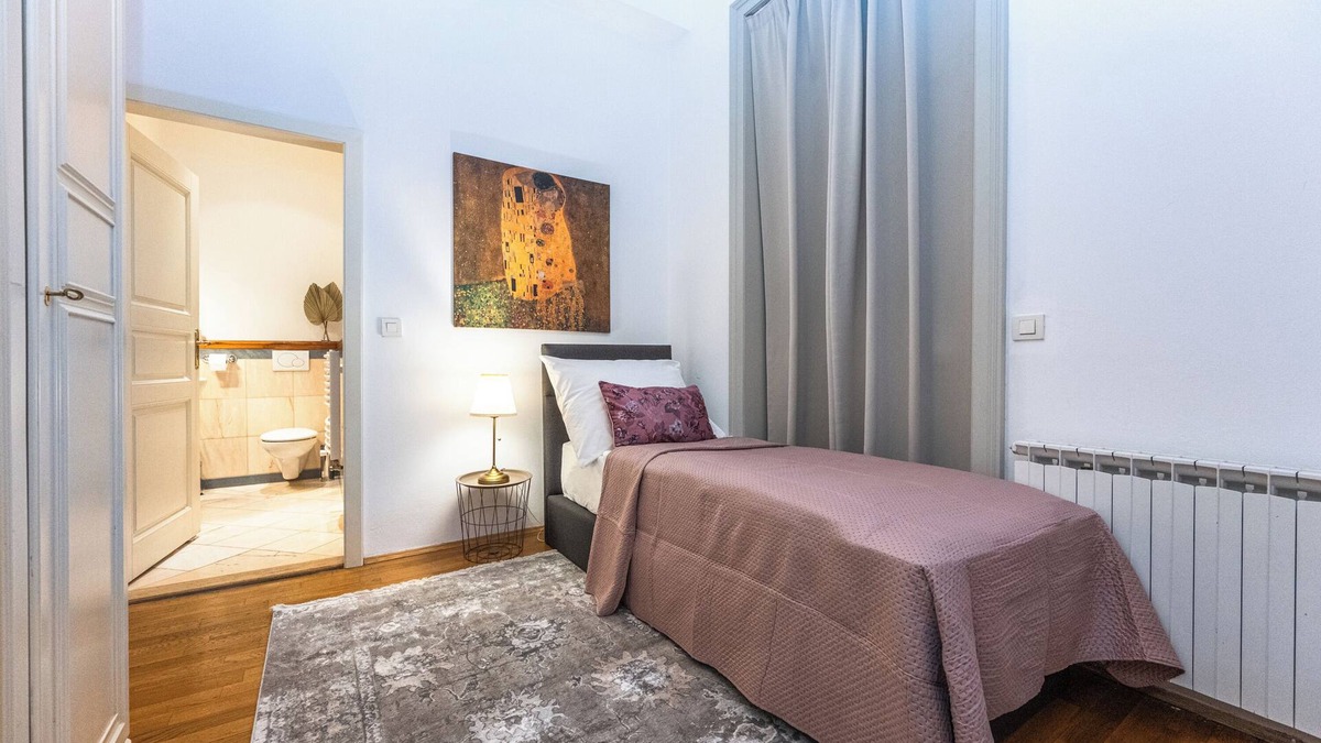 Prague 1 Apartment | Cozy apartment by Charles bridge