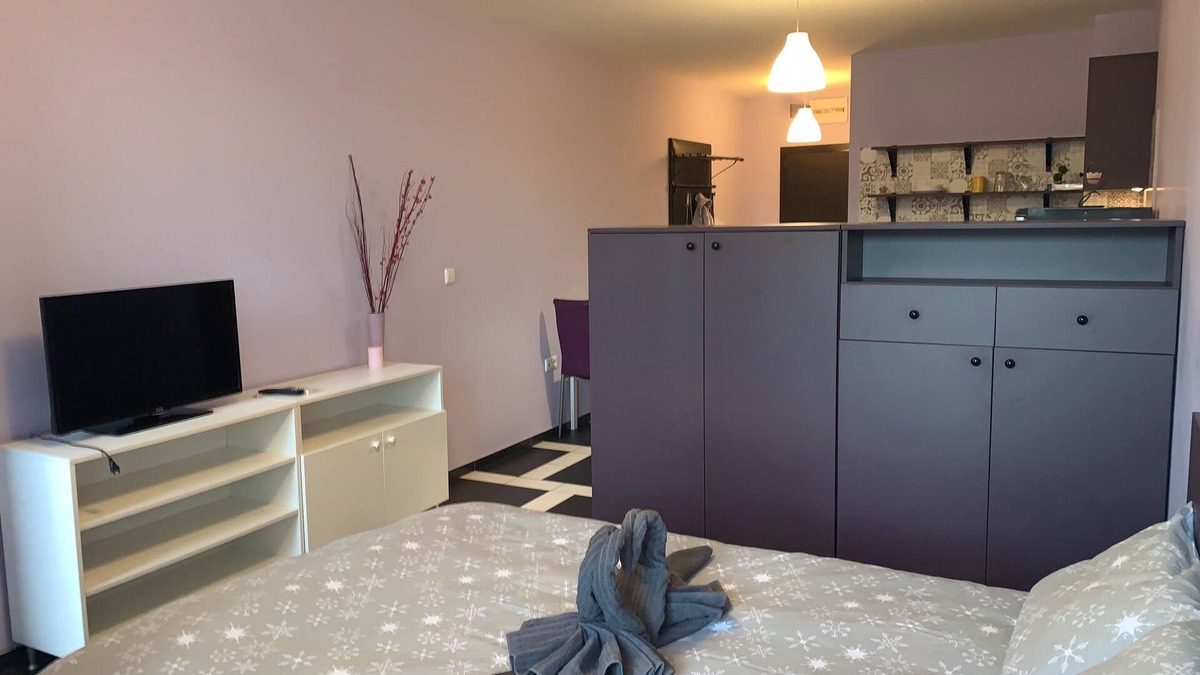 Studentski Grad Apartment | Cozy apartment, 20 min from Sofia City Centre