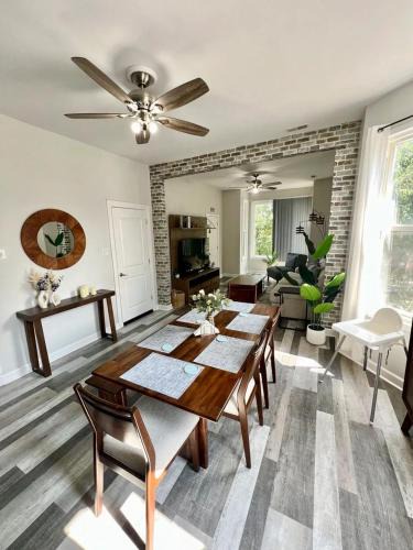 Hermosa Apartment | Cozy Apartment 3 BR Near Downtown Parking