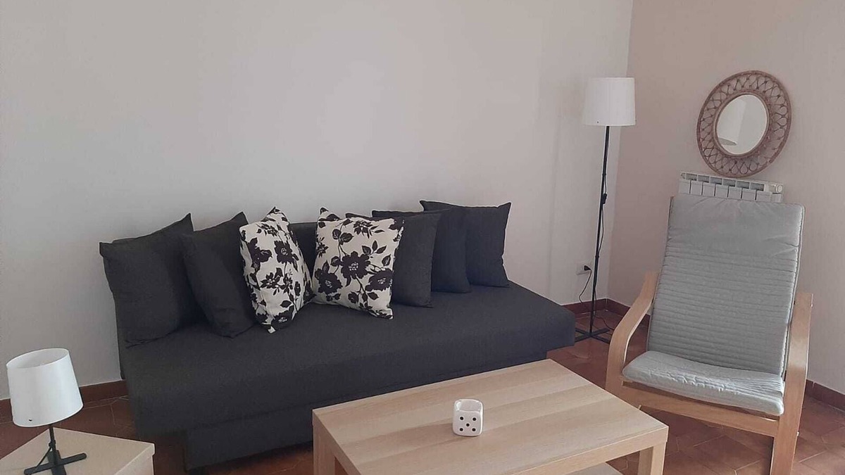 Policoro Apartment | Cozy apartment 4 minutes from the sea with a view of the city.